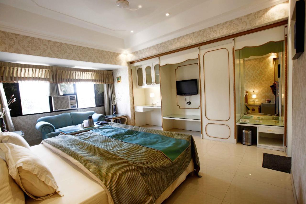 Shivoy Hotel Gorakhpur Εξωτερικό φωτογραφία