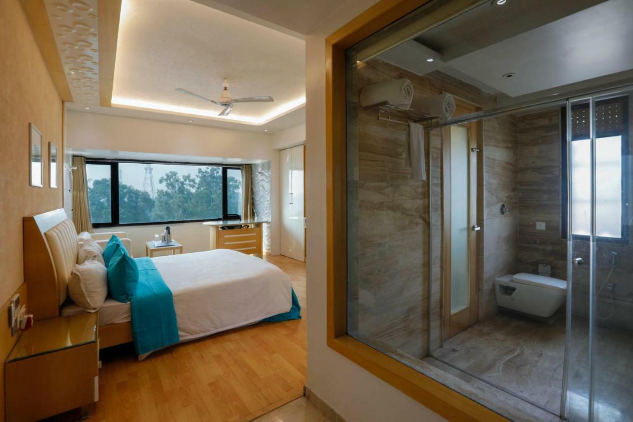 Shivoy Hotel Gorakhpur Εξωτερικό φωτογραφία