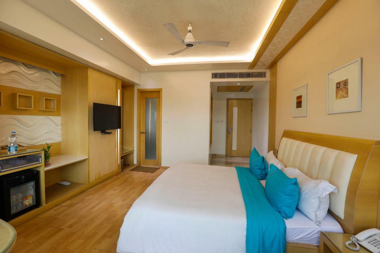 Shivoy Hotel Gorakhpur Εξωτερικό φωτογραφία